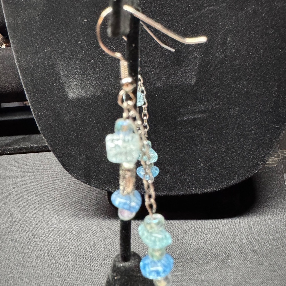 Artisan Handmade Earring and Bracelet Set - Picture 4 of 7
